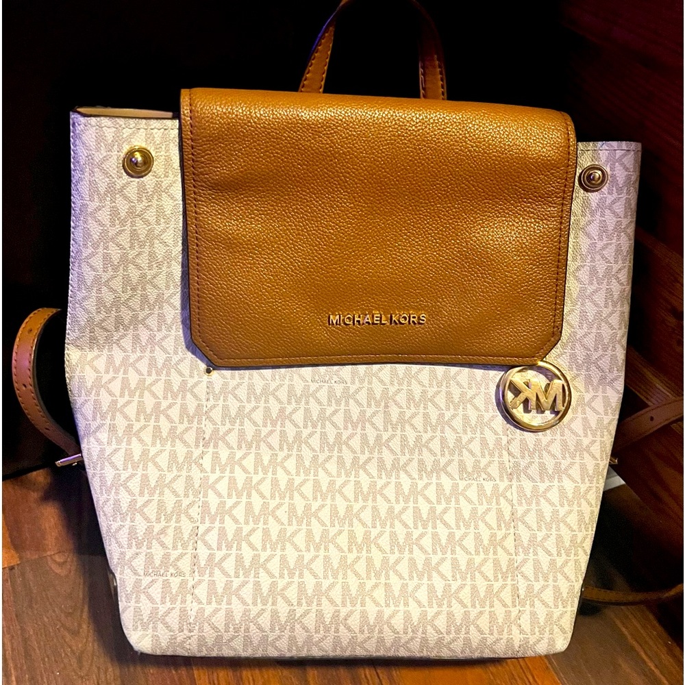 Medium Micheal Kors White & Brown Backpack